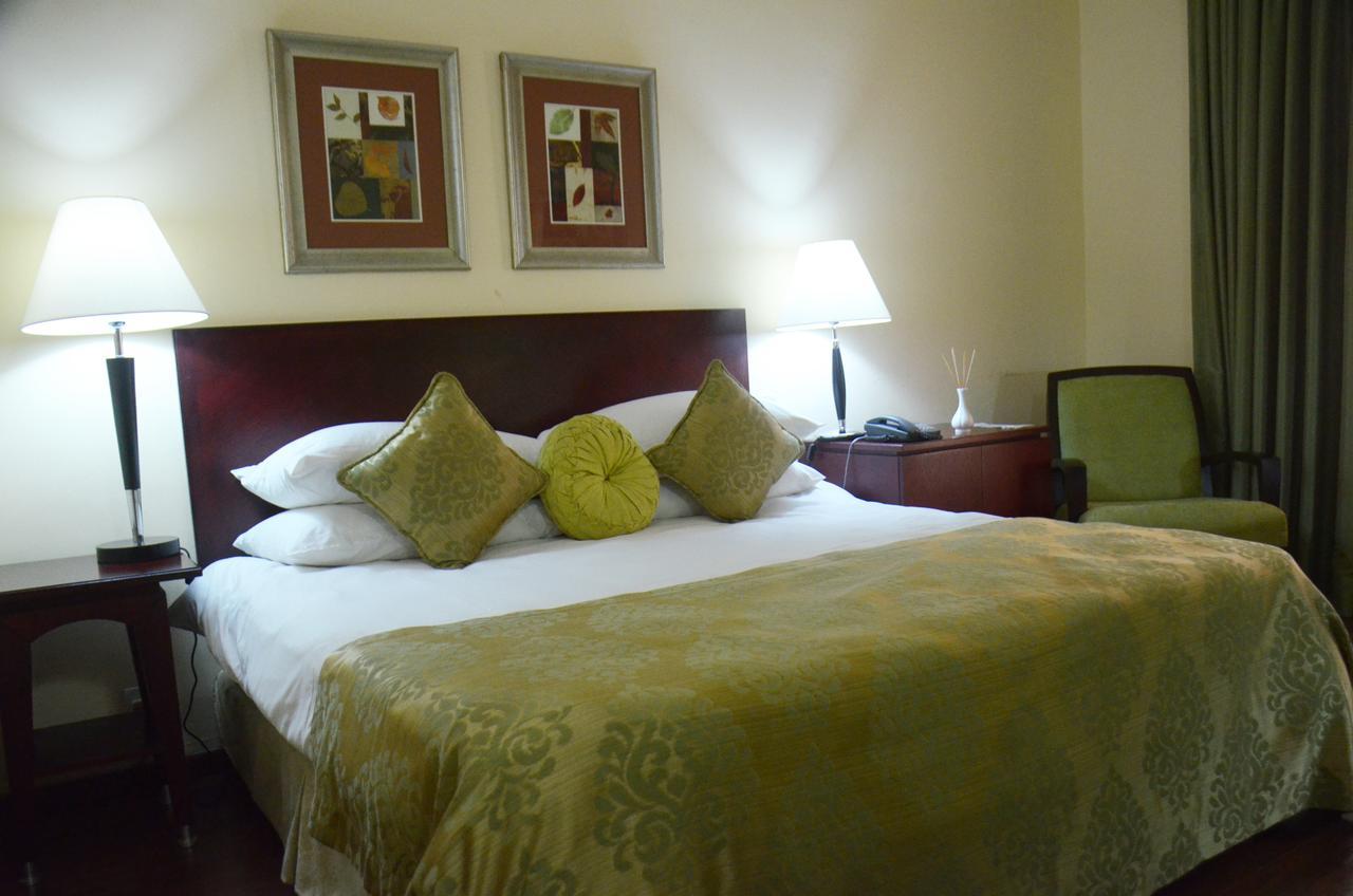 Oakwood Park Hotel 레키 외부 사진