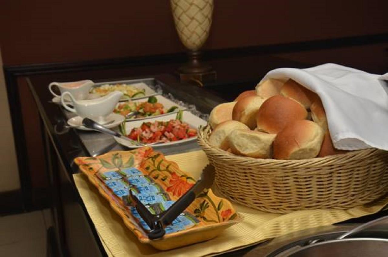 Oakwood Park Hotel 레키 외부 사진
